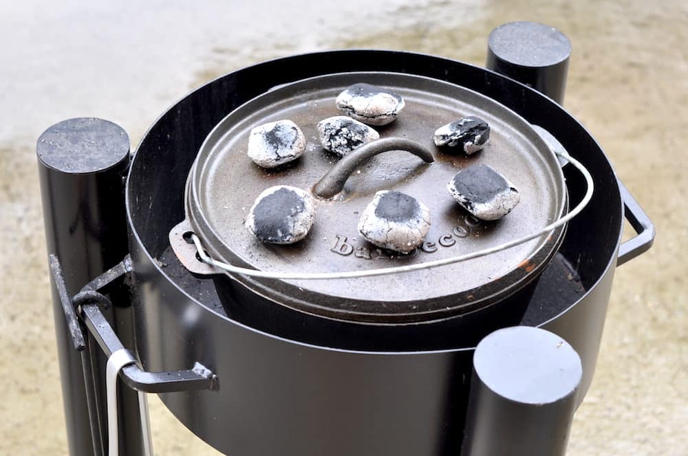 dutch-oven-tisch